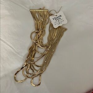 Elegant Gold Necklace